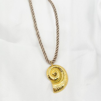 COLLIER COQUILLAGE